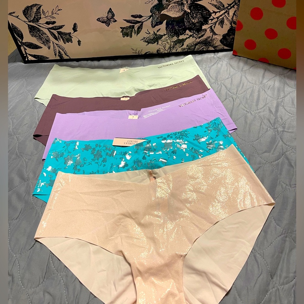 5 NWT Beautiful Victoria’s Secret Underwear’s